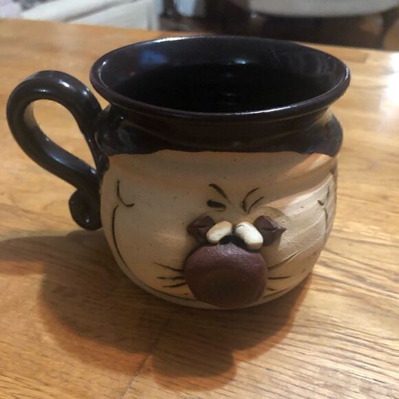 Teigland Bradford signed Pottery. Cross Eyed Cat. 3D mug. 1980 - Picture 1 of 6